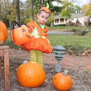 Cute little pumpkin dress 🎃 costume